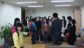 2009-04-01 구미1대학 사회복지과 김천시장애인종합복지관 방문 이미지