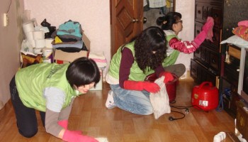 메리츠화재해상보험(주)구미지점 직원들, 재가장애인 가사지원 봉사활동 펼쳐 이미지